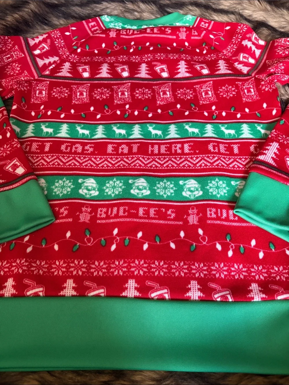 Unique and Rare Unisex Christmas Bucee's  Texas Christmas Sweater Size Small